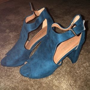 Teal chunky heels